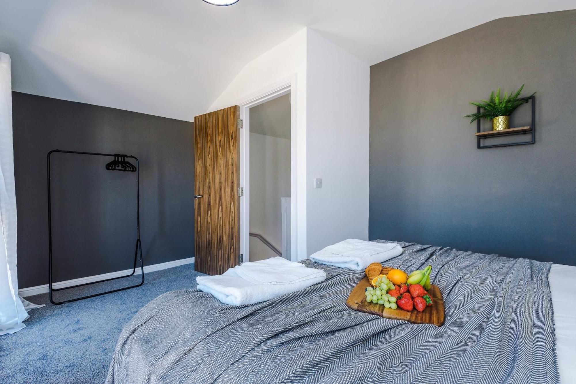 Rest&Recharge At Waterway House Manchester Exterior foto