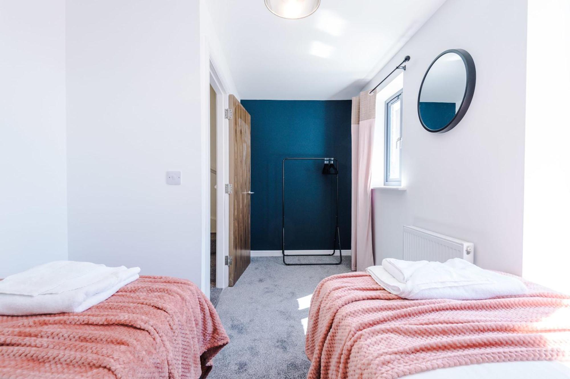 Rest&Recharge At Waterway House Manchester Exterior foto