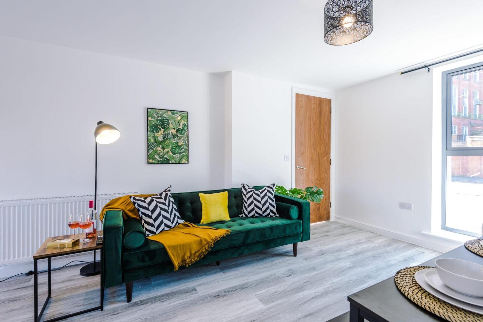 Rest&Recharge At Waterway House Manchester Exterior foto
